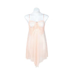 Chemise de nuit dos nu en dentelle